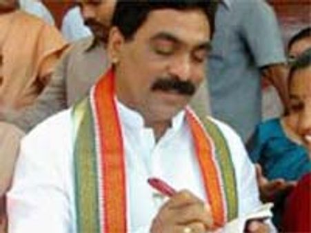 శ్రీకృష్ణ కమిటీపై స్పందించడానికి ఎంపీ లగడపాటి రాజగోపాల్ నో