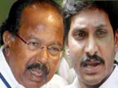 మొయిలీపై నింద వేసిన వైయస్ జగన్, రాష్ట్రానికి తీరని అన్యాయం