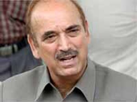 గులాబీలతో గులాంనబీ ఆజాద్‌కు తెలంగాణవాదలు వినూత్న నిరసన