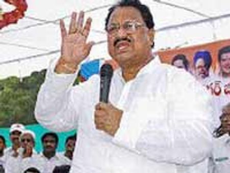 పిసిసి చీఫ్‌గా డిఎస్ కొనసాగింపు, ఎఐసిసి అధికారిక ప్రకటన