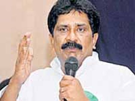 ప్రస్తుత పరిస్దితులలో కాంగ్రెసు ప్రక్షాళన జరిపితే మంచిది: ఎంపీ సబ్బం హరి