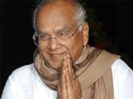 అక్కినేని నాగేశ్వర రావుకు పద్మవిభూషణ్, గగన్ నారంగ్‌కు పద్మశ్రీ