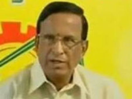 అక్రమ డబ్బుతో కొవ్వెక్కి దీక్షలు: జగన్‌ పై గాలి ముద్దుకృష్ణమ ఫైర్