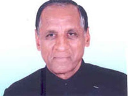 ప్రశాంత పరిస్థితికి సహకరించండి, అప్పుడే పెట్టుబడులు వస్తాయి: గవర్నర్