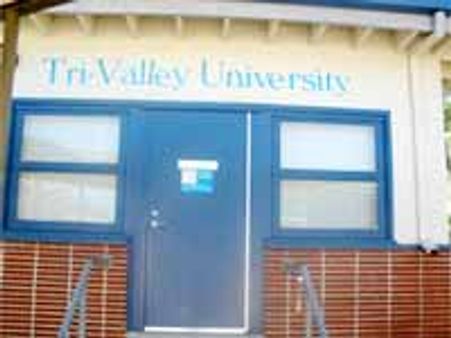 ట్రైవ్యాలీ విశ్వవిద్యాలయం భారత విద్యార్థుల కోసం హెల్ప్‌లైన్