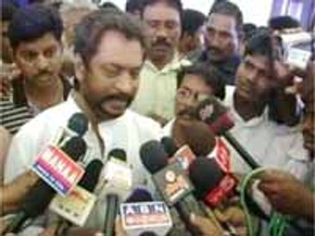 అంబటి రాంబాబు ఓ పిచ్చికుక్క: అమలాపురం ఎంపీ హర్షకుమార్