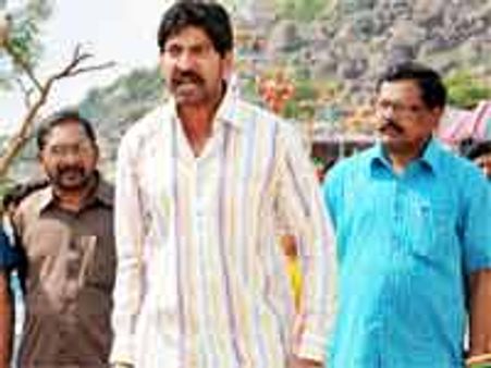 చిత్రం ఏ ప్రాంతానికి వ్యతిరేకం కాదు: జైబోలో తెలంగాణ దర్శకుడు శంకర్