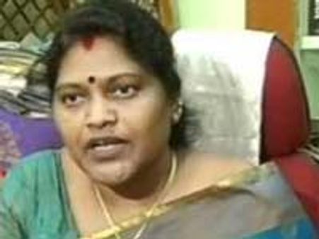 చిరంజీవిపై శోభారాణి అలక: పిలుపు వస్తుందని వెయిటింగ్