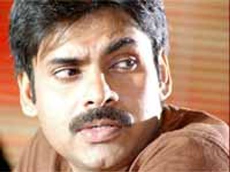 అన్నయ్య రాజకీయాలతో పవన్ కలత