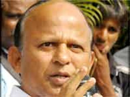 పీఆర్పీ తర్వాత ఇక టిఆర్ఎస్ వంతు: టిడిపి నేత దేవేందర్ గౌడ్