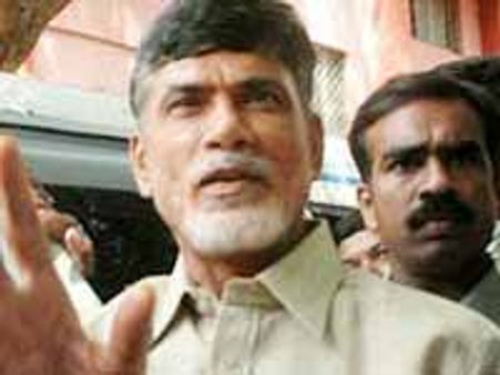 చిరంజీవి సినిమా అయిపోయింది, ఆయన గురించి ఎందుకు: చంద్రబాబు