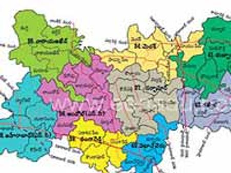 లోక్‌సత్తా జిల్లా అధ్యక్షుడిపై కర్రలతో టిఆర్ఎస్ దాడి, పరారీ