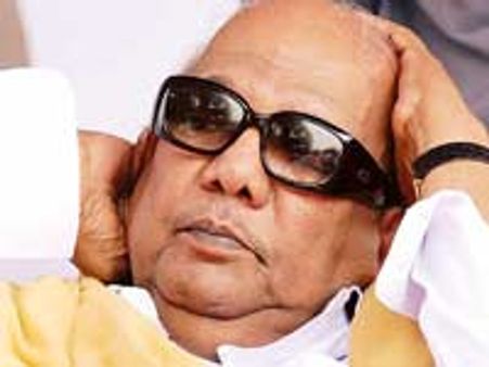 ముఖ్యమంత్రి కరుణానిధి కలైంజ్ఞర్ టీవీ చానెల్‌పై సిబిఐ దాడులు