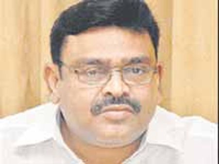 మూడు రోజులుగా జగన్ దీక్ష చేస్తున్నా ప్రభుత్వం స్పందించదా: అంబటి