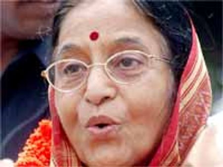 నల్లధనంపై చర్చ జరుగుతోంది: రాష్ట్రపతి ప్రతిభా పాటిల్