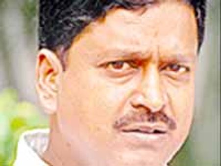 అసెంబ్లీలో కాంగ్రెసు, టిఆర్ఎస్ మ్యాచ్ ఫిక్సింగ్: పయ్యావుల కేశవ్