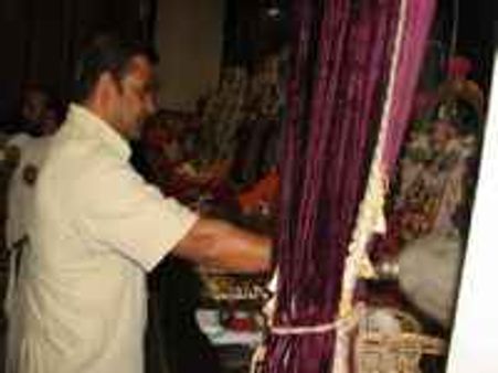 అమెరికాలో తెలుగు సంఘం పూజ