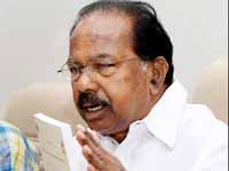 వీరప్ప మొయిలీపై కాంగ్రెసు తెలంగాణ ఎమ్మెల్యేల ఫైర్