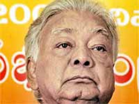 సమయం వచ్చినప్పుడు సోనియా దుమ్ము దులుపుతా: కాకా