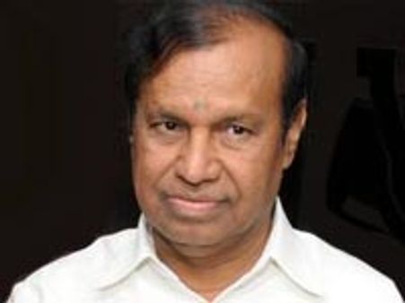 కాంగ్రెసుతో తెగదెంపులకు డిఎంకె రెడీ, రాజీనామా బాటలో మంత్రులు