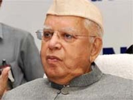 పితృత్వం కేసులో ఆంధ్రప్రదేశ్ మాజీ గవర్నర్ తివారీకి చుక్కెదురు