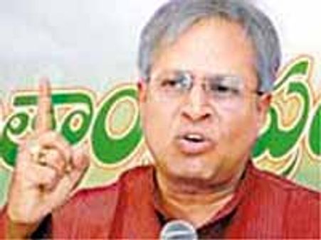 అమెరికాలో మనవాళ్లు ఏడ్చేస్తున్నారు