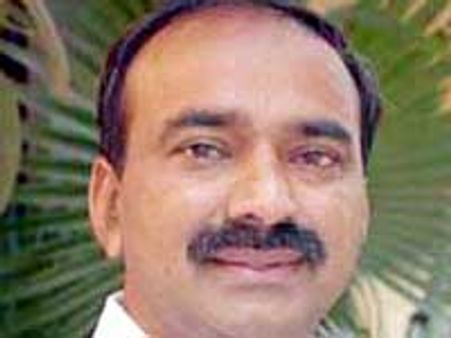 ఓటుకోసం కెసిఆర్ కిషన్‌రెడ్డిని అడిగారు: ఈటెల రాజేందర్