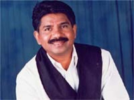 కెసిఆర్‌పై దుమ్మెత్తిపోసిన ఎమ్ఆర్‌పిఎస్ నేత మందకృష్ణ మాదిగ