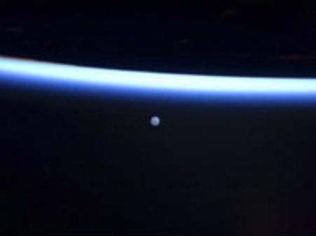 రేపే సూపర్ మూన్, ప్రకృతి వైపరీత్యాలు సంభవిస్తాయా?