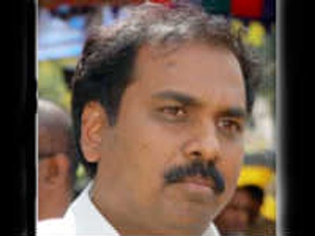 మీడియా రంగంలోకి దిగితే చూస్తూ ఊరుకోం: పీఆర్పీ ఎమ్మెల్యే కన్నబాబు