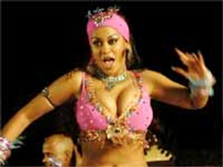 ఇరగదీసే హీరోలకూ ఐటమ్ సాంగ్స్