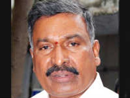 సిఎంగా కిరణ్‌ను దించేందుకు ఏం చేయాలో చేస్తా: పెద్దిరెడ్డి