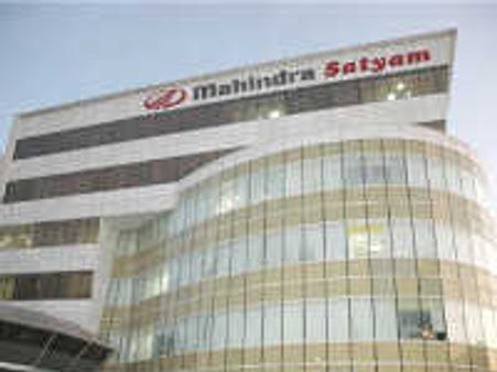 మహీంద్రా సత్యం బ్యాంకు ఖాతాల తాత్కాలిక స్తంభన