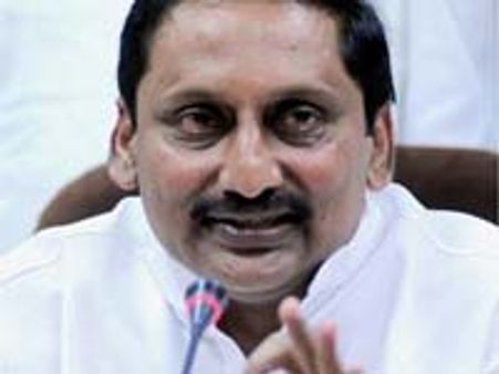 సోనియాగాంధీపై వైయస్ వ్యాఖ్యలే ప్రచారాస్త్రాలు: మంత్రులకు సిఎం సూచన