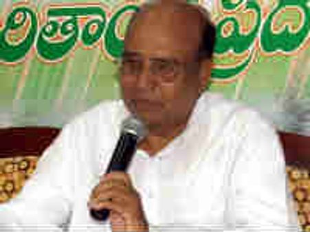 అలాగైతే మాట్లాడను: మీడియాపై అలిగిన మంత్రి శంకర్‌రావు