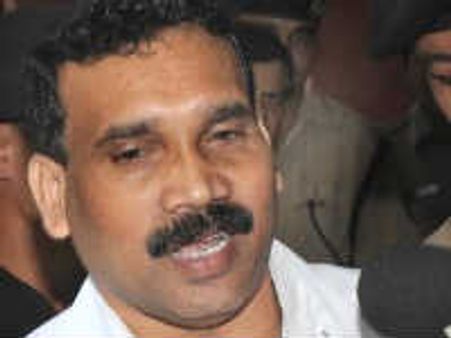 మధకొడాకు చెందిన రూ. 130 కోట్ల విలువ చేసే అస్తుల జప్తు