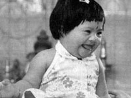 దుబాయ్‌లో స్విమ్మింగ్ పూల్‌లో పడి గాయని చిత్ర కుమార్తె మృతి