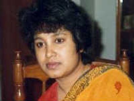 సత్యసాయి భక్తులను చీట్ చేశారు: బంగ్లాదేశ్ రచయిత్రి తస్లీమా నస్రీన్