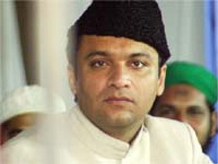 ఆక్బరుద్దీన్ పరిస్థితి విషమం: పూర్తిగా పాడైన ఎడమ కిడ్నీ