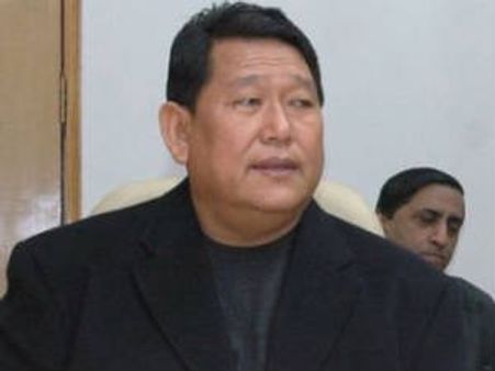 అరుణాచల్ ప్రదేశ్ సిఎం దోర్జీ ఖండు మృతి, హెలికాప్టర్ శకలాలు లభ్యం