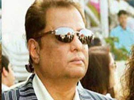 రష్యా కోటీశ్వరుడు సులేమాన్ కెరిమోవ్‌తో హసన్ అలీ ఖాన్ లింక్స్