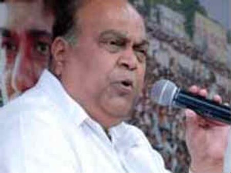 టిడిపిలో నాగం ప్రకంపనలు: పరోక్ష హెచ్చరికలపై తర్జన భర్జన