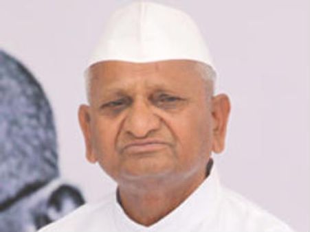 రామ్‌దేవ్‌పై కేంద్రం తీరు బాధాకరం, దేనికైనా సిద్ధం: అన్నాహజారే