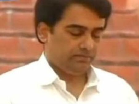 బాబా సోదరుడి తనయుడు రత్నాకర్, శ్రీనివాసన్‌ల చుట్టు బిగుస్తున్న ఉచ్చు