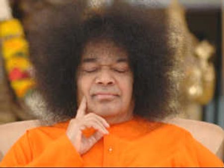 సత్యసాయి ట్రస్టు కార్యదర్శికి నోటీసులు: వాహనాల రిజిస్టర్ ఇవ్వాలని లేఖ