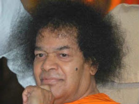 సాయి ట్రస్టు: ఆ మాజీ మంత్రి ఎవరు?