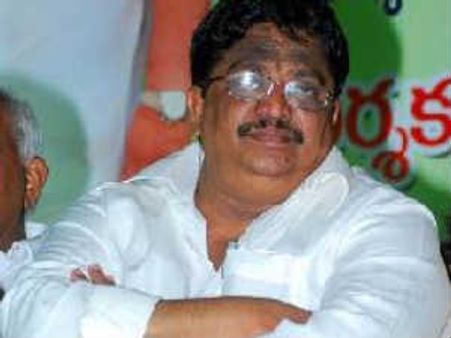 మరో తెలుగు సినీ నిర్మాత కళ్యాణ్ చుట్టూ బిగుస్తున్న ఉచ్చు?