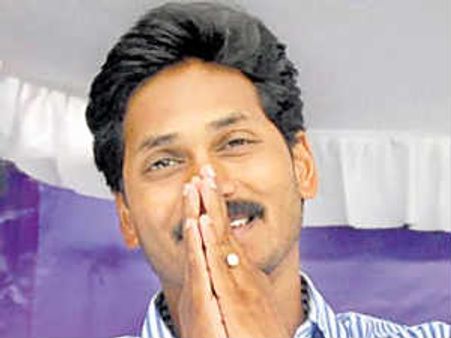 రత్నాకర్‌తో వైయస్ జగన్ లింక్స్?