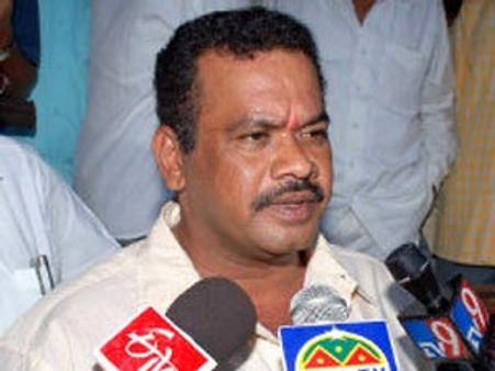 మీడియాకు మంత్రి కోమటిరెడ్డి వెంకటరెడ్డి వార్నింగ్