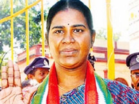 మేయర్ కార్తిక రెడ్డి భర్త చంద్రారెడ్డి హల్ చల్!